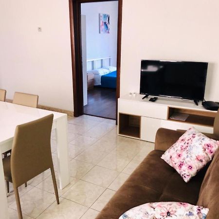Appartement Point Elyseum Apartament à San Ġiljan Extérieur photo